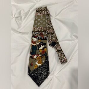 Vintage Disney Mickey Mouse Donald Duck Golf Silk Tie- Authentic